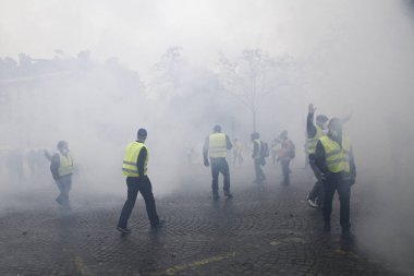 Paris'te Sarı Yelekler Protesto, Fransa