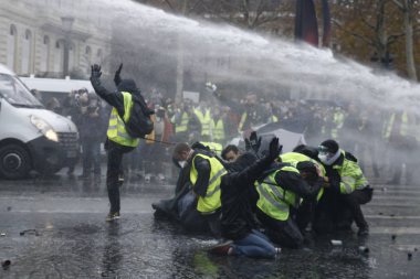 Paris'te Sarı Yelekler Protesto, Fransa