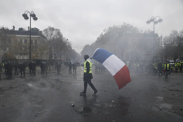 フランス・パリで黄色いベスト抗議 — ストック写真