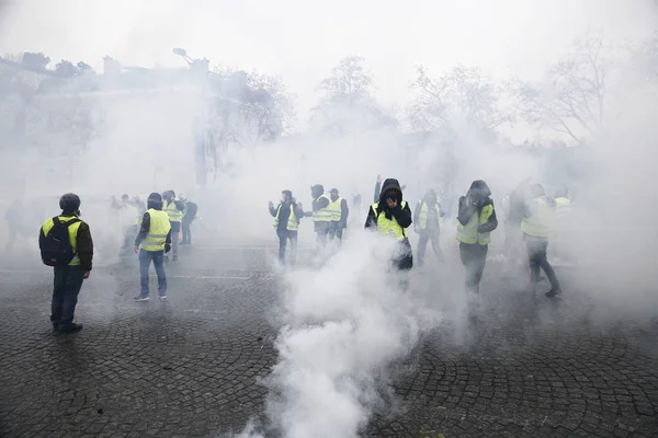Paris'te Sarı Yelekler Protesto, Fransa