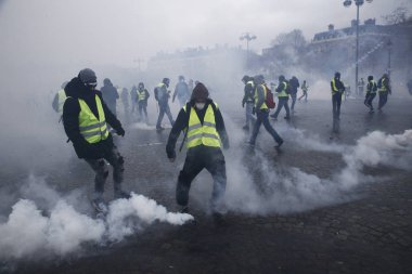 Paris'te Sarı Yelekler Protesto, Fransa