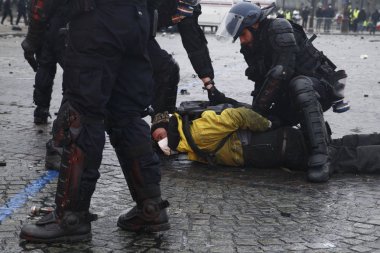 Paris'te Sarı Yelekler Protesto, Fransa