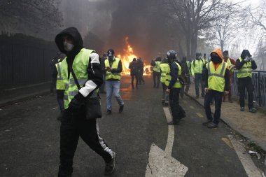 Paris'te Sarı Yelekler Protesto, Fransa