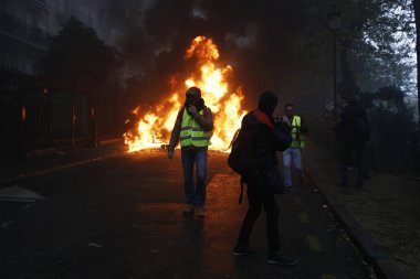 Paris'te Sarı Yelekler Protesto, Fransa