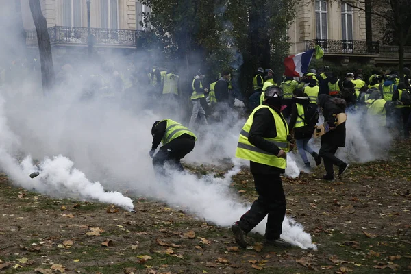 Yellow Vests Protest i Paris, Frankrig - Stock-foto