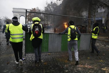 Paris'te Sarı Yelekler Protesto, Fransa