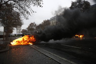 Paris'te Sarı Yelekler Protesto, Fransa