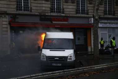 Paris'te Sarı Yelekler Protesto, Fransa