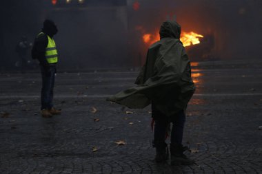 Paris'te Sarı Yelekler Protesto, Fransa