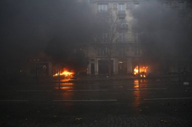 Paris'te Sarı Yelekler Protesto, Fransa