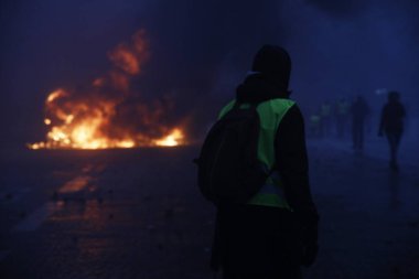 Paris'te Sarı Yelekler Protesto, Fransa