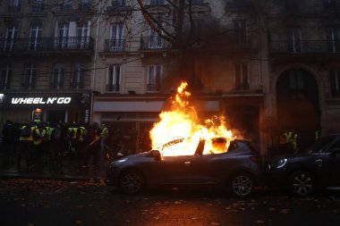 Paris'te Sarı Yelekler Protesto, Fransa