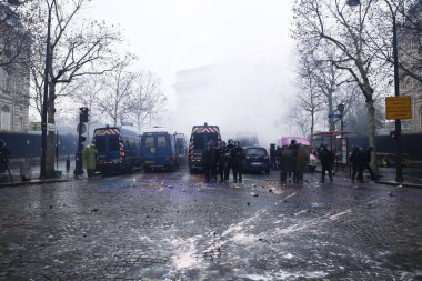 Paris'te Sarı Yelekler Protesto, Fransa