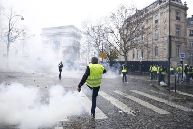 Paris'te Sarı Yelekler Protesto, Fransa