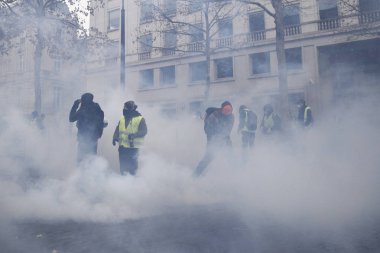 Paris'te Sarı Yelekler Protesto, Fransa