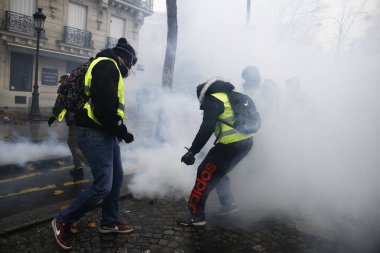 Paris'te Sarı Yelekler Protesto, Fransa