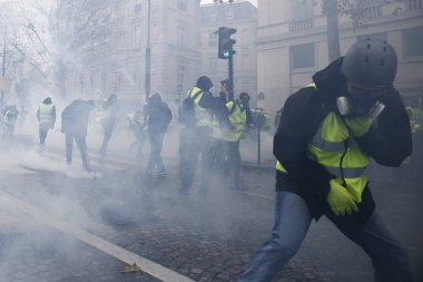 Paris'te Sarı Yelekler Protesto, Fransa
