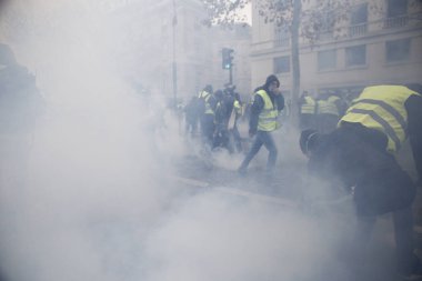 Paris'te Sarı Yelekler Protesto, Fransa