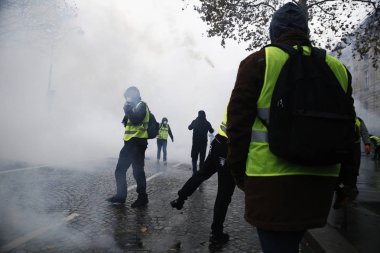 Paris'te Sarı Yelekler Protesto, Fransa