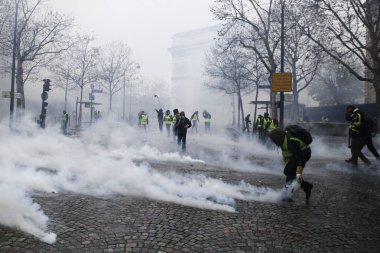 Paris'te Sarı Yelekler Protesto, Fransa