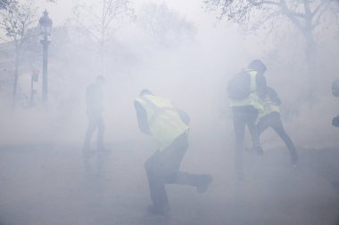 Paris'te Sarı Yelekler Protesto, Fransa