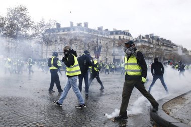 Paris'te Sarı Yelekler Protesto, Fransa