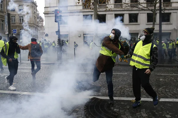 Gilets jaunes Manifestation à Paris, France — Photo