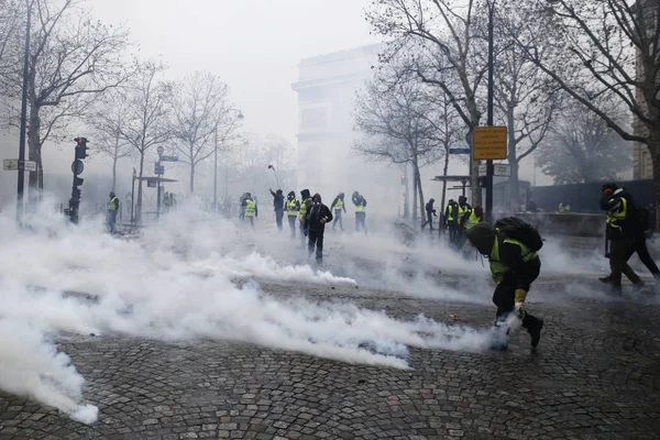 Gilets jaunes Manifestation à Paris, France — Photo