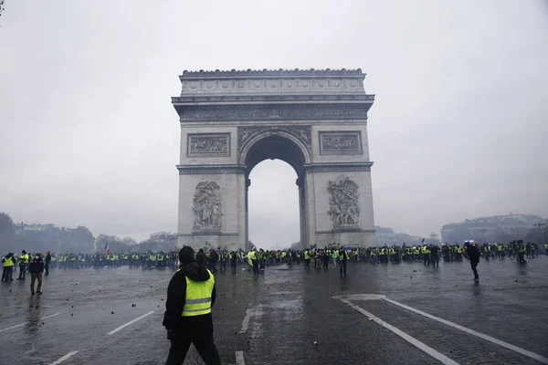 Protesto Coletes Amarelos em Paris, França — Fotografia de Stock