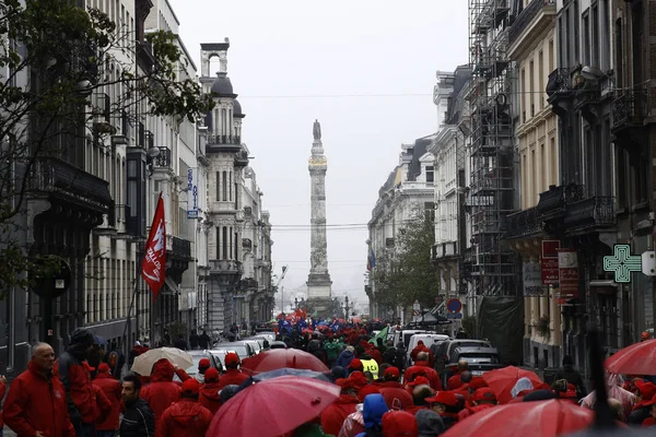 A kormányzat nyugdíjreformjával szembeni tiltakozás. Skelen, Svájc — Stock Fotó