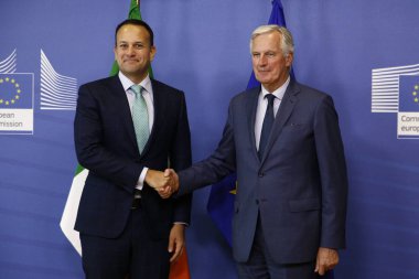 Michel Barnier, İrlanda Başbakanı Leo Varadkar'ı