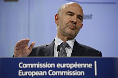 Ab Komiseri Pierre Moscovici'nin Autu'da basın toplantısı