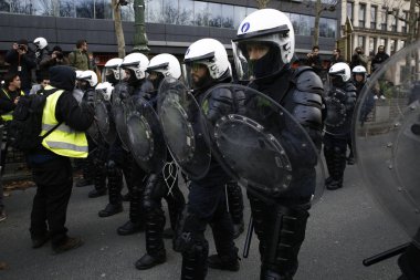 Brüksel'de Sarı Yelekler Protestosu