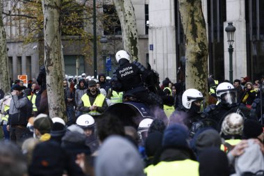 Brüksel'de Sarı Yelekler Protestosu