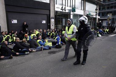 Brüksel'de Sarı Yelekler Protestosu