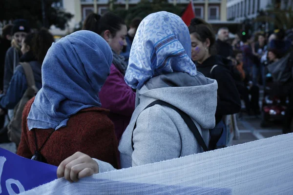 Mujeres Participan Una Manifestación Para Celebrar Día Internacional Mujer Atenas — Foto de Stock