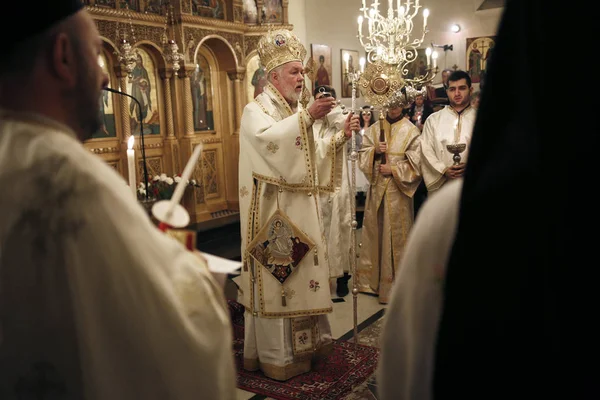 Ortodox Keresztény Papok Részt Húsvéti Vigil Tömege Székesegyház Arkangyalok Michael — Stock Fotó