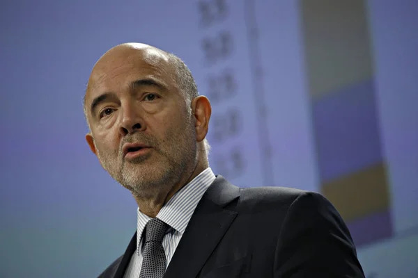 Прес-конференція уповноваженого з питань ЄС П'єра Moscovici на Autu — стокове фото