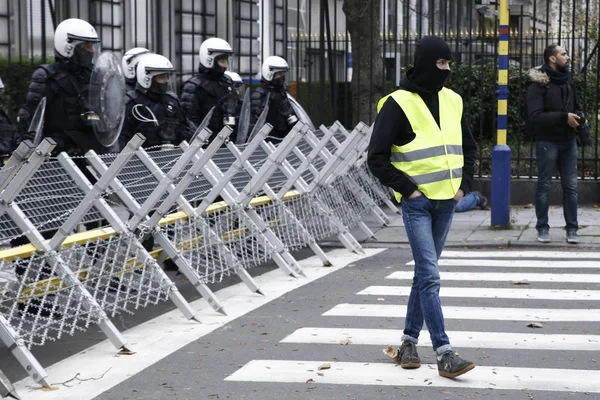 Sárga mellények Protest Brüsszelben — Stock Fotó