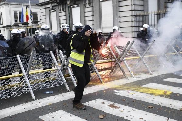 Protest żółte kamizelki w Brukseli — Zdjęcie stockowe