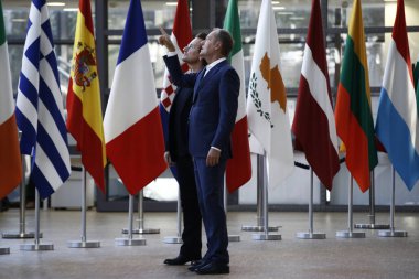 Bono İrlandalı grup U2 şarkıcı ve Bir kampanya Bon kurucularından