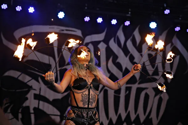 Középkori Tűz Show Val Tűz Táncosok Során Nemzetközi Brüsszeli Tattoo — Stock Fotó
