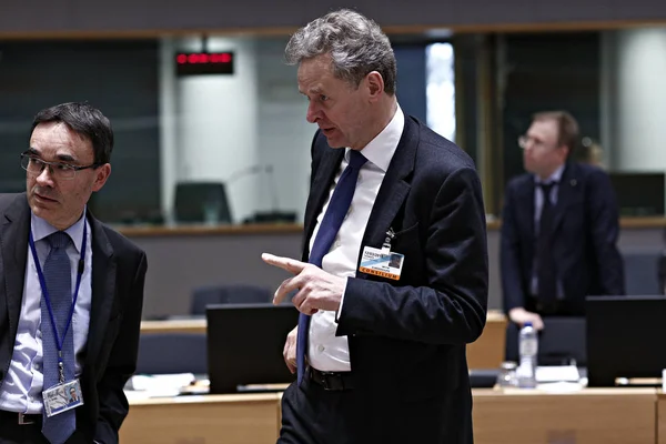 Les ministres des finances de l'Eurogroupe réunis au Conseil européen en B — Photo