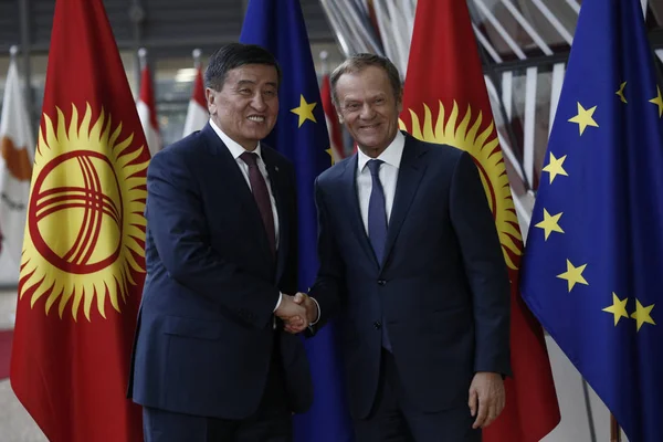 Kirgizistans president Sooronbay Ceenbekov i Bryssel — Stockfoto
