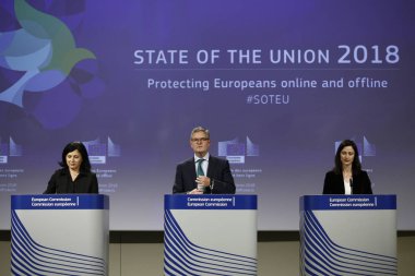 Avrupa Komisyonu Üyeleri ter karşı bir basın toplantısı düzenledi