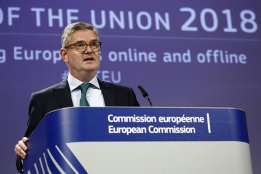 Avrupa Komisyonu Üyeleri ter karşı bir basın toplantısı düzenledi