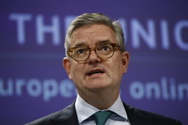 Avrupa Komisyonu Üyeleri ter karşı bir basın toplantısı düzenledi