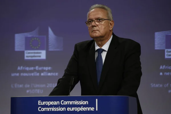 Press statement by EU Commissioners on a new 'Africa-Europe Alli — Stock Photo, Image
