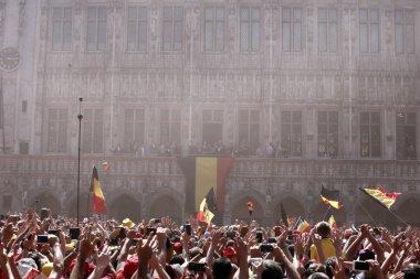 Belçika futbol takımı taraftarları, Belçika'yı kutladı