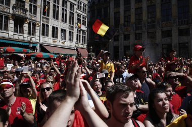 Belçika futbol takımı taraftarları, Belçika'yı kutladı